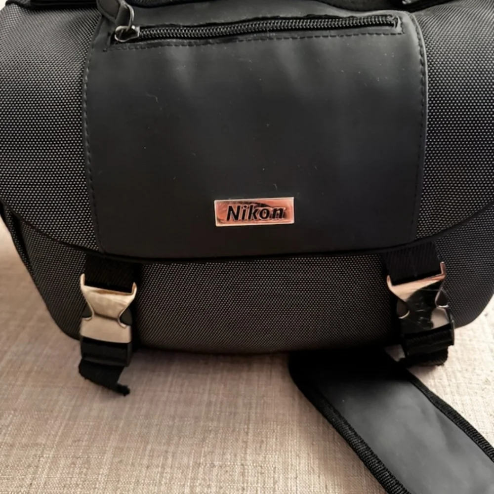 NIKON D3200 Bundle Digital SLR Camera